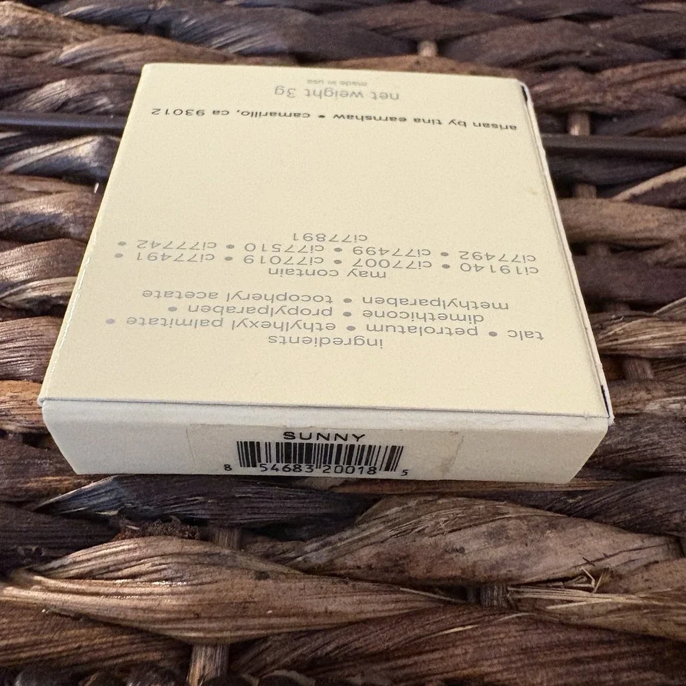 Arisan By Tina Earnshaw Makeup Inc., Cosmetics Shade Sunny Eyeshadow